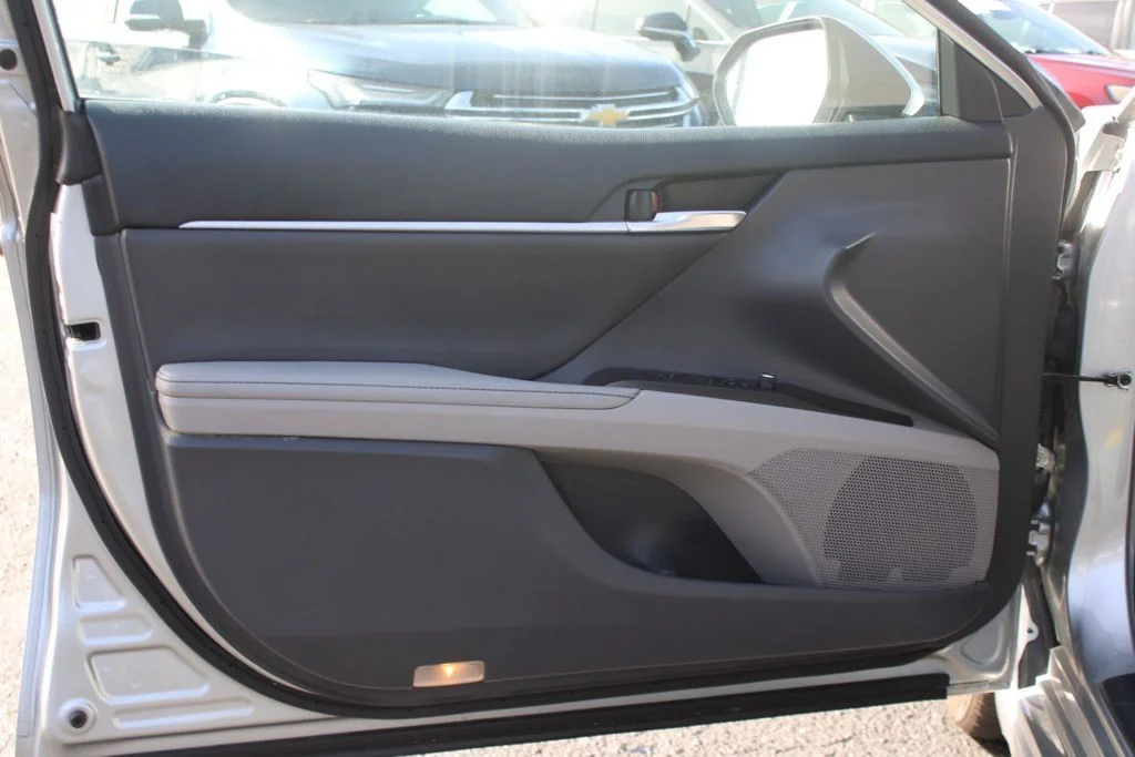 2023 Toyota Camry XSE - Photo 13