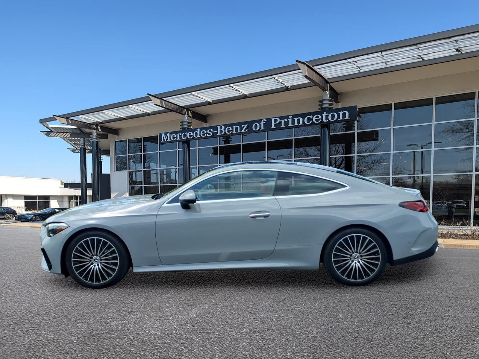 Certified Used 2025 MANUFAKTUR Alpine Grey Metallic Mercedes-Benz CLE 300 4MATIC® Coupe image 6