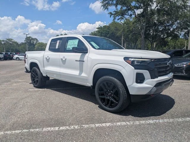 2025 Chevrolet Colorado Z71 - Photo 2