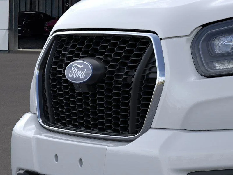 New 2026 Oxford White Ford Passenger Van XLT image 17