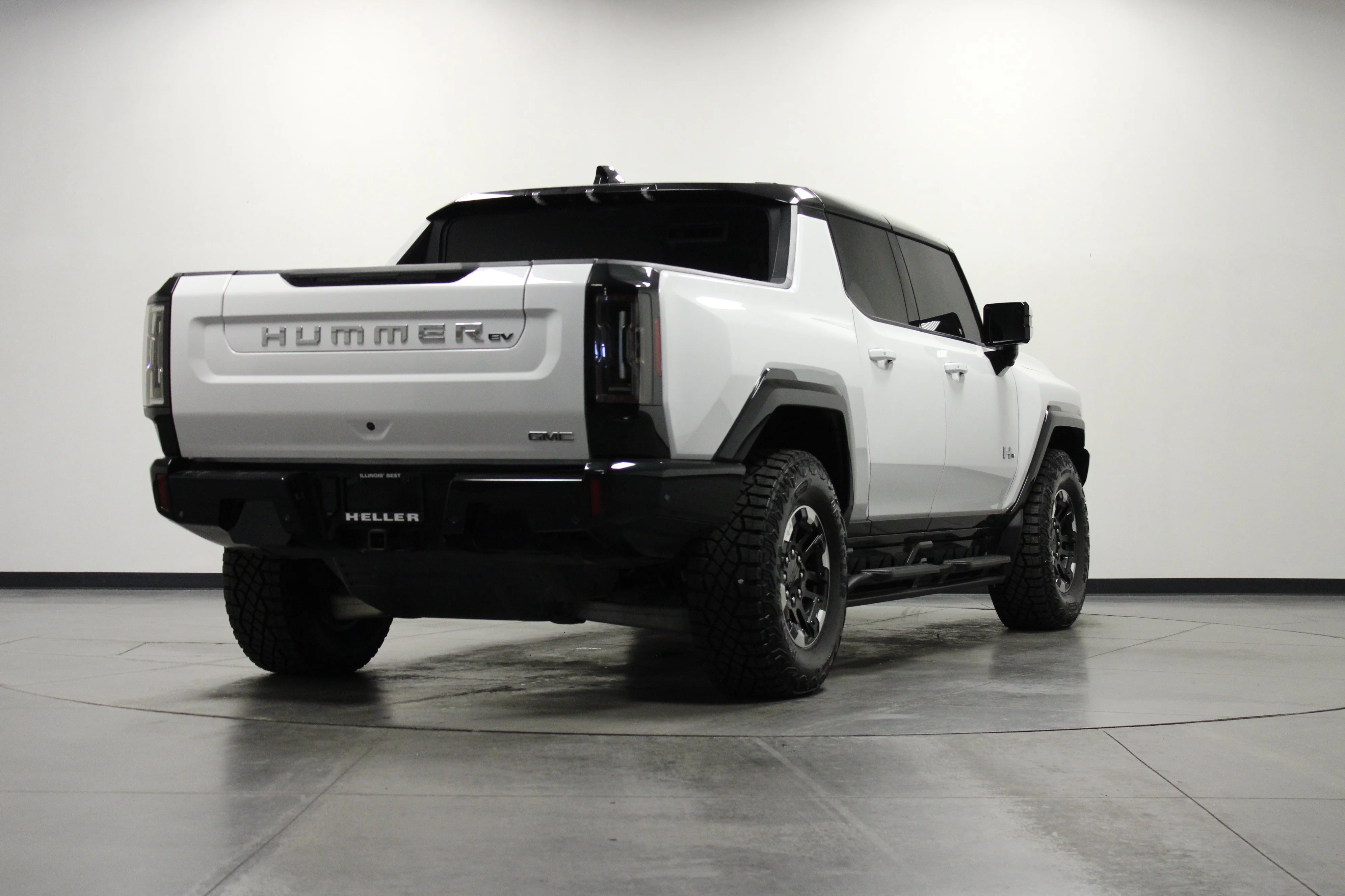 Used 2025 Interstellar White GMC 3X image 4