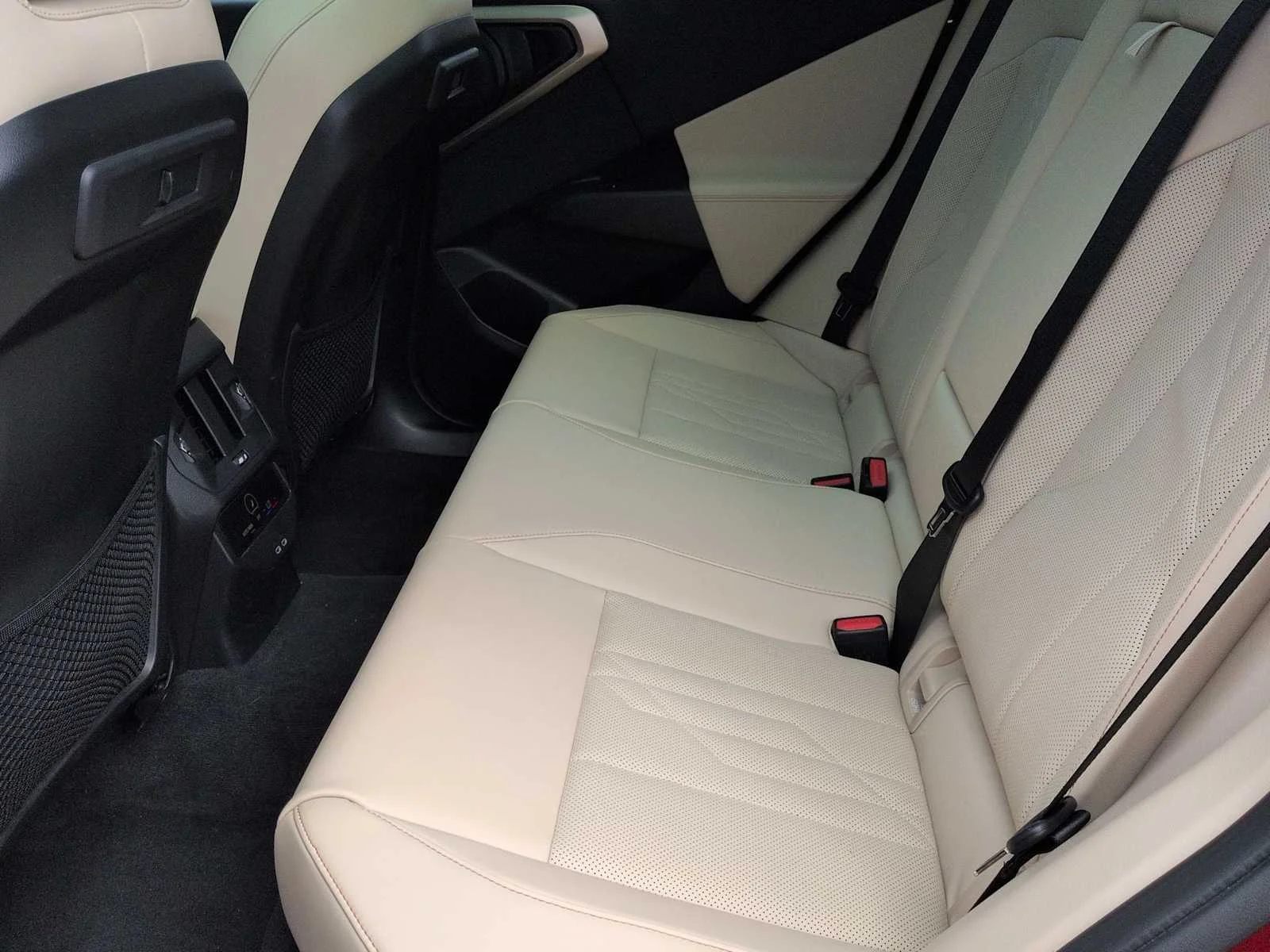 Certified Used 2025 Vegas Red Metallic BMW 30 xDrive image 19