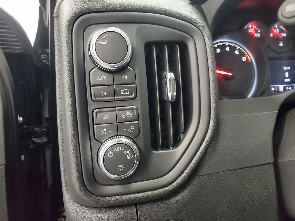2026 GMC Sierra 1500 Pro - Photo 10