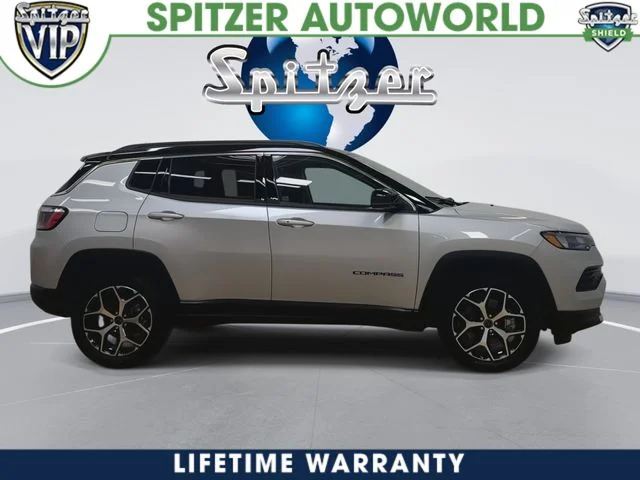 New 2026 Silver Zynith Metallic Clear-Coat Exterior Paint Jeep Limited image 9