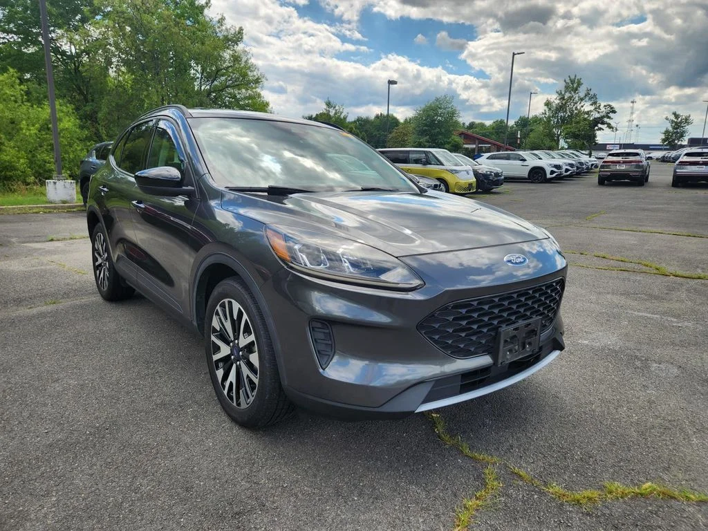 Used 2020 Gray Ford SE Sport image 6