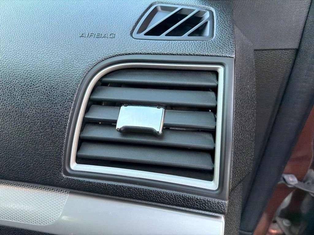 Used 2017 Brown Ford XLT image 17