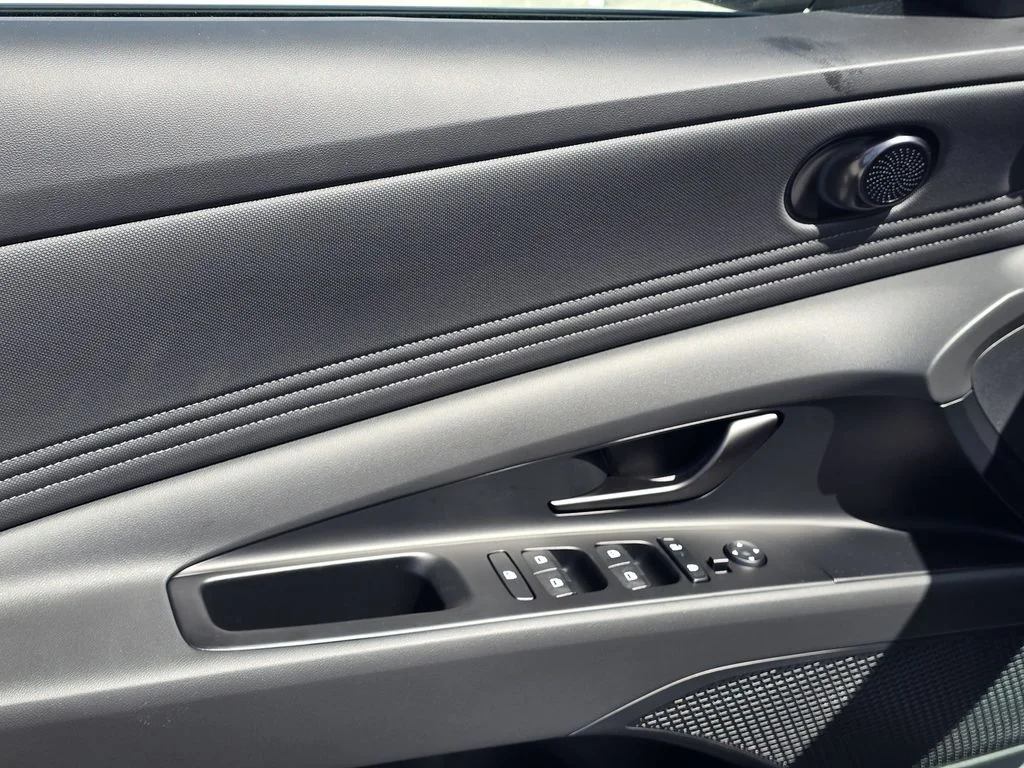 New 2026 Black Hyundai SEL Sport image 17