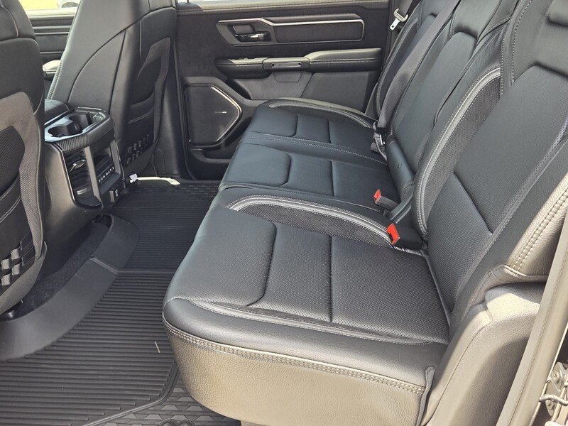 New 2026 Diamond Black Crystal Pearl-Coat Exterior Paint RAM RHO 4X4 CREW CAB 5