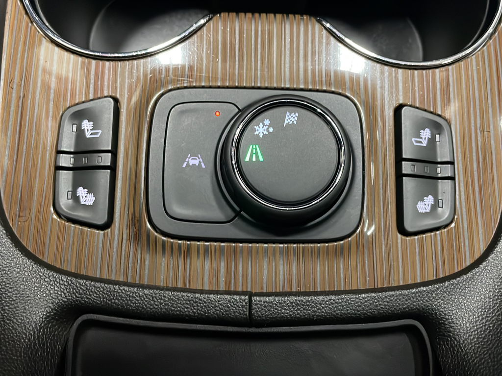 Used 2023 Silver GMC SLE image 30