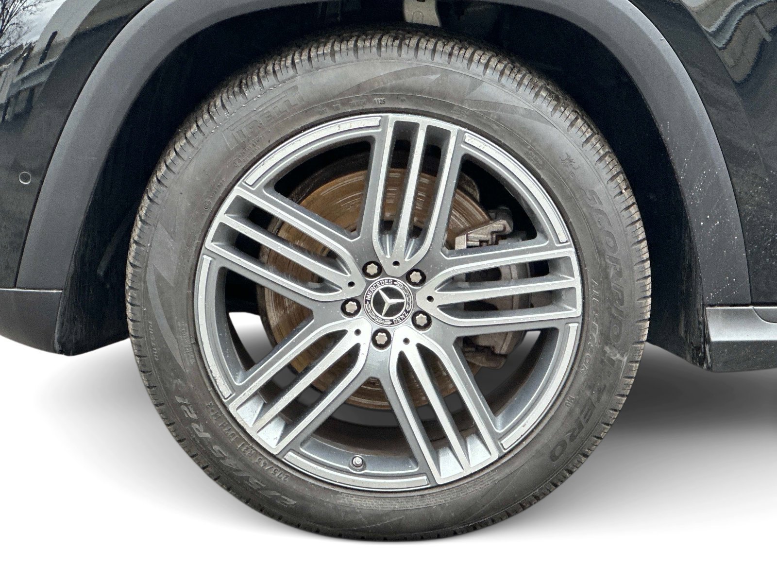 Certified Used 2025 Black Mercedes-Benz GLS 450 image 8