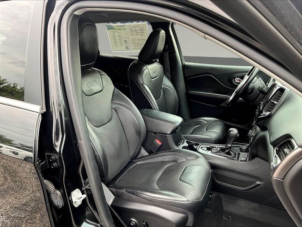 Used 2020 Black Jeep Limited image 31