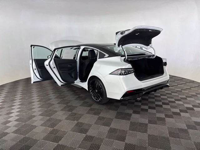 New 2027 White Nissan SR image 16