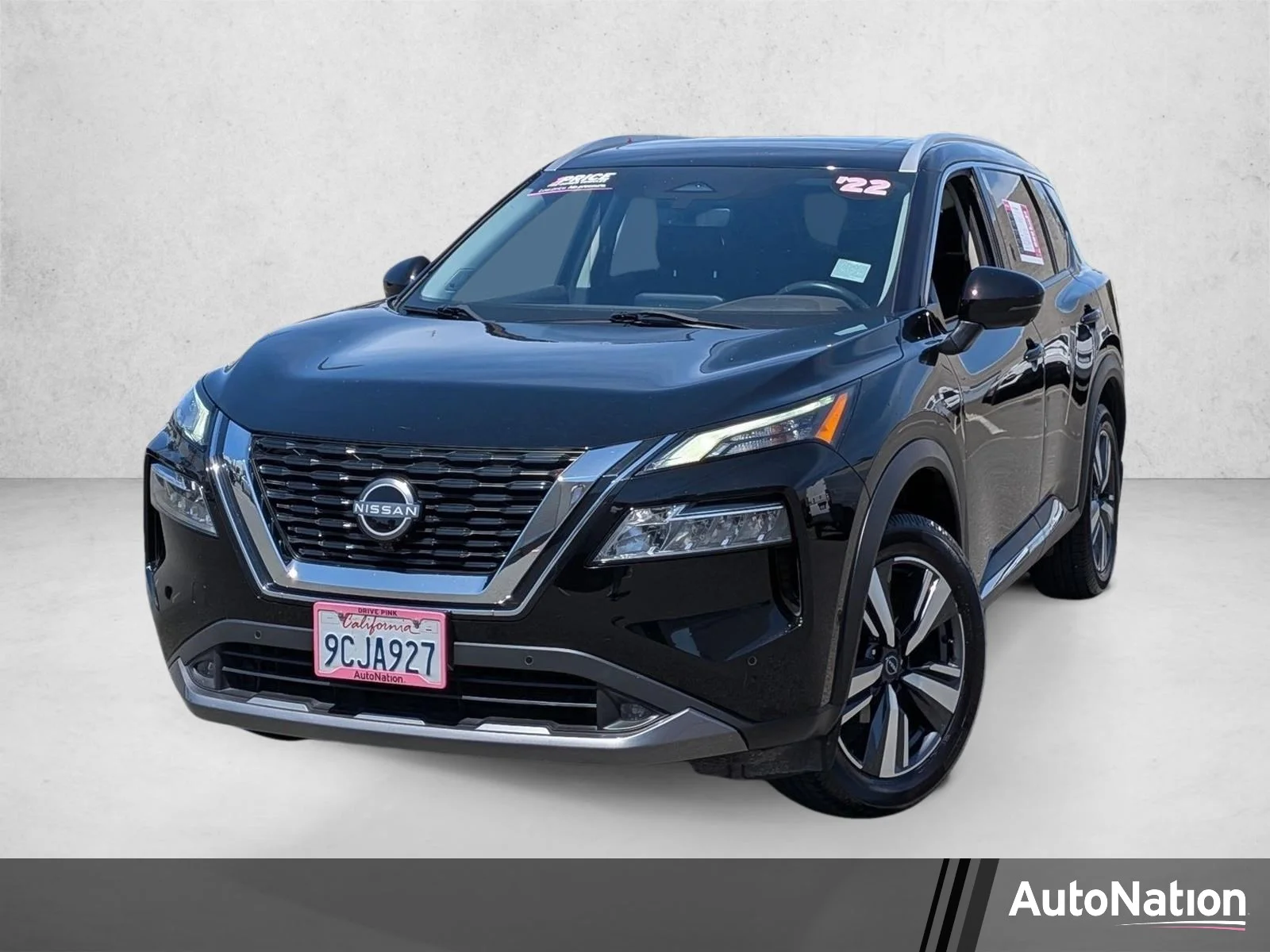 Used 2022 Super Black Nissan SL image 1