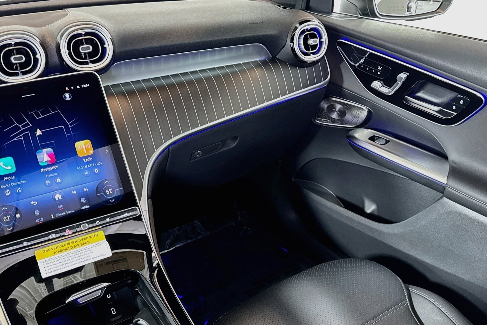 New 2026 Graphite Grey Metallic Mercedes-Benz GLC 300 image 21