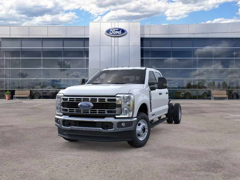 2026 Ford F-350 Super Duty Chassis Cab XL - Photo 25