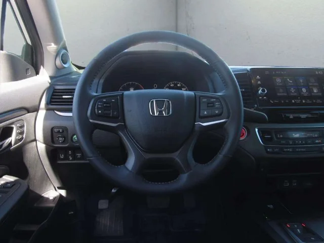 Certified Used 2025 Platinum White Pearl Honda AWD RTL image 24