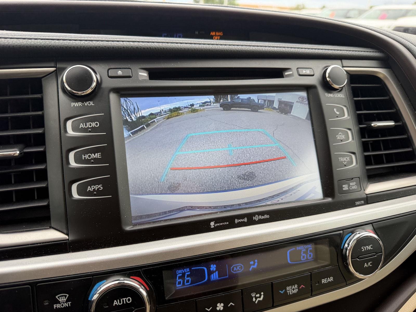 Used 2017 Blizzard Pearl Toyota XLE image 34