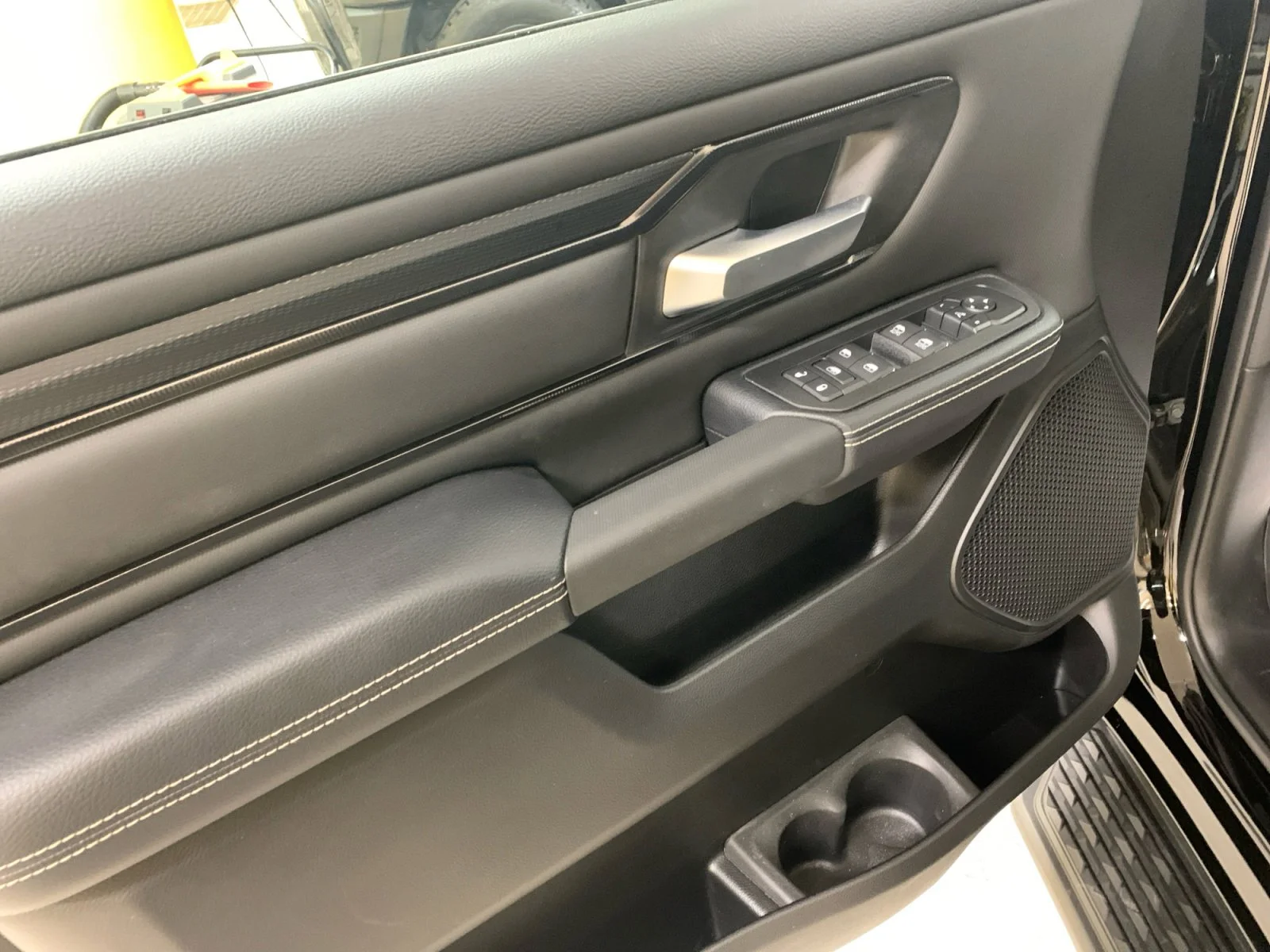New 2026 Diamond Black Crystal Pearl Ram Sport image 11