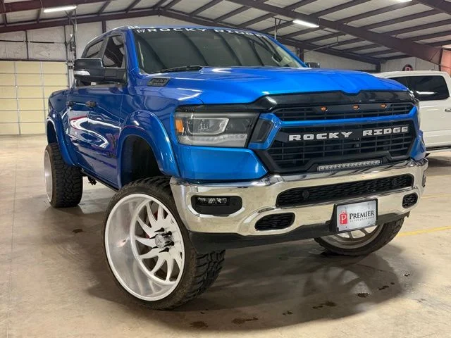 2022 RAM 1500 Laramie 4x4 Crew Cab 5'7's photo