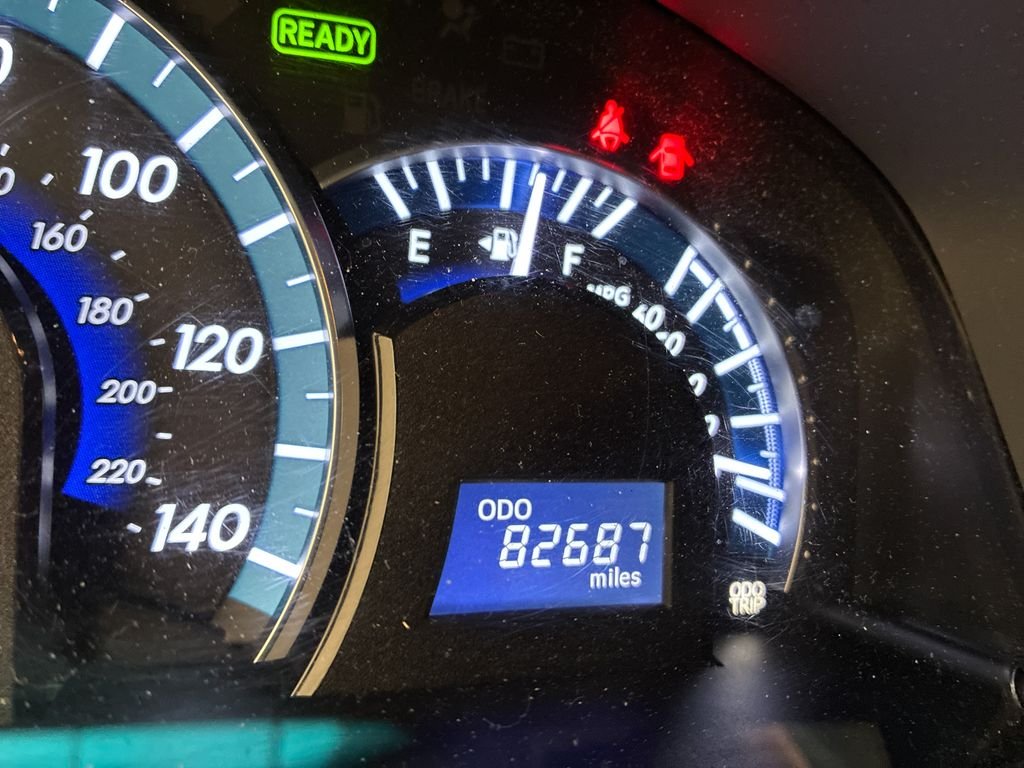 Used 2012 Black Toyota XLE image 13