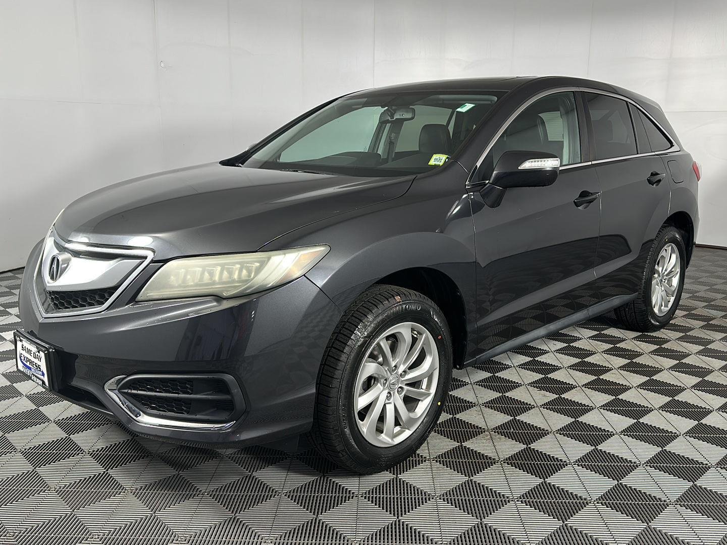 Used 2016  Acura Tech Pkg image 3