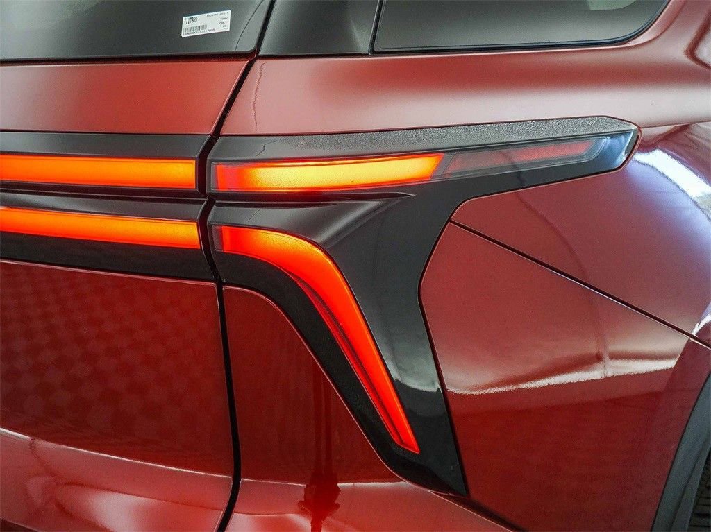 2026 Chevrolet Traverse LT - Photo 9