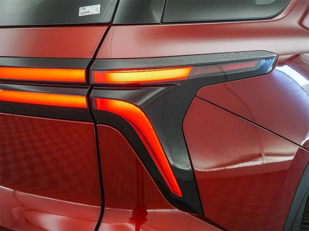 2026 Chevrolet Traverse LT - Photo 9