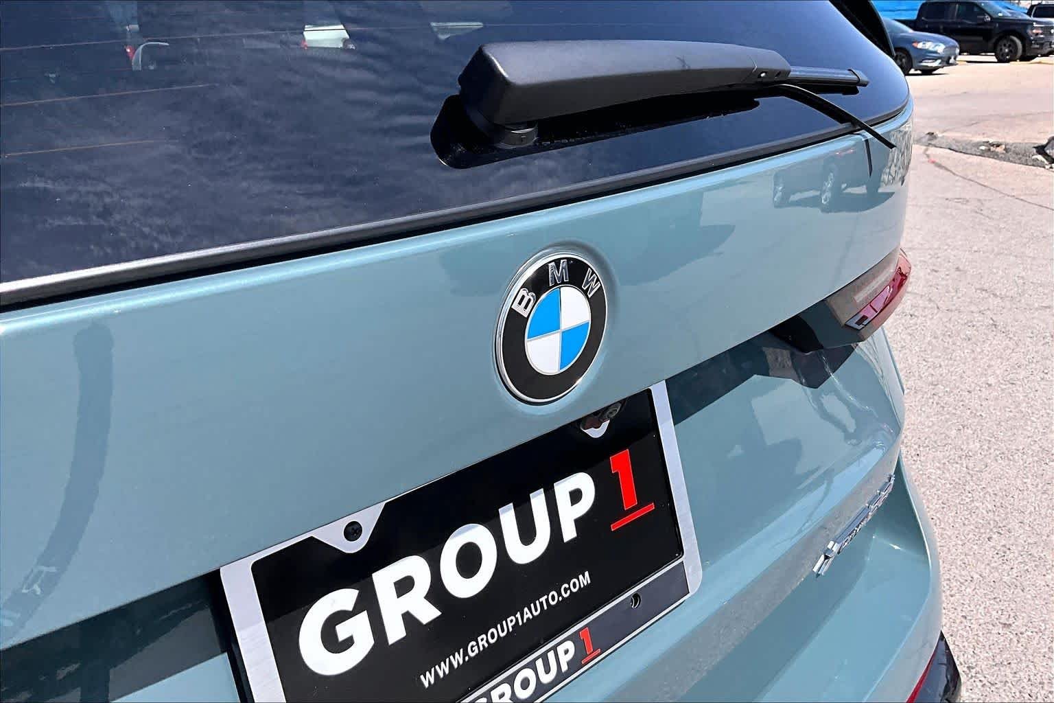 Used 2024 Green Metallic BMW xDrive28i image 10