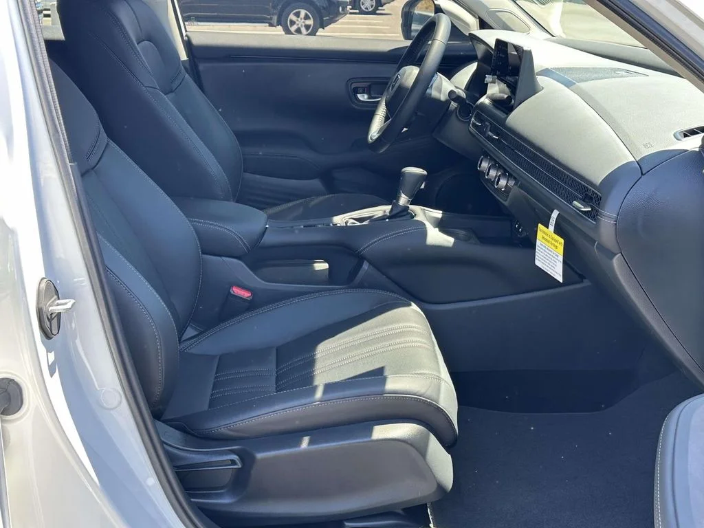 2026 Honda HR-V EX-L - Photo 7