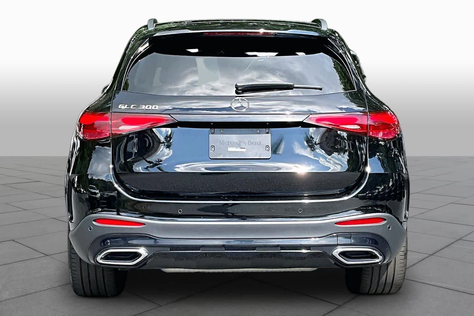 Certified Used 2024 BLACK Mercedes-Benz GLC 300 image 5