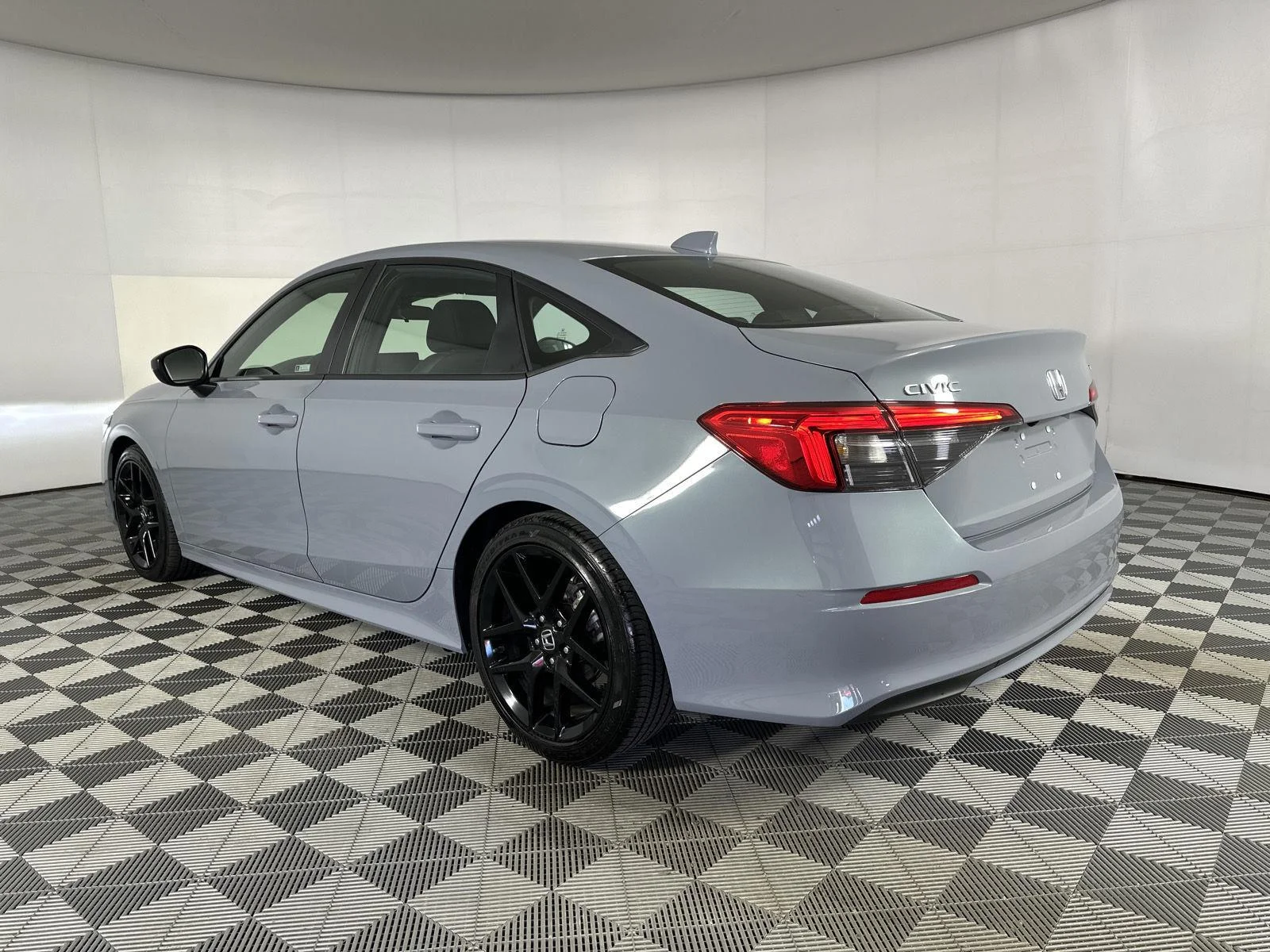Used 2024 Sonic Gray Pearl Honda Sport image 16