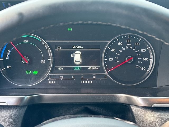 Certified Used 2024 Silky Silver Kia EX image 12