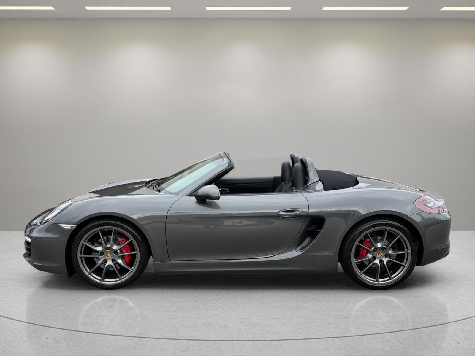 Used 2016 Agate Gray Metallic Porsche S image 2