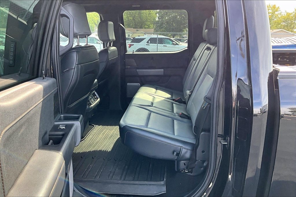 Used 2025 Black Metallic Ford Lariat image 11