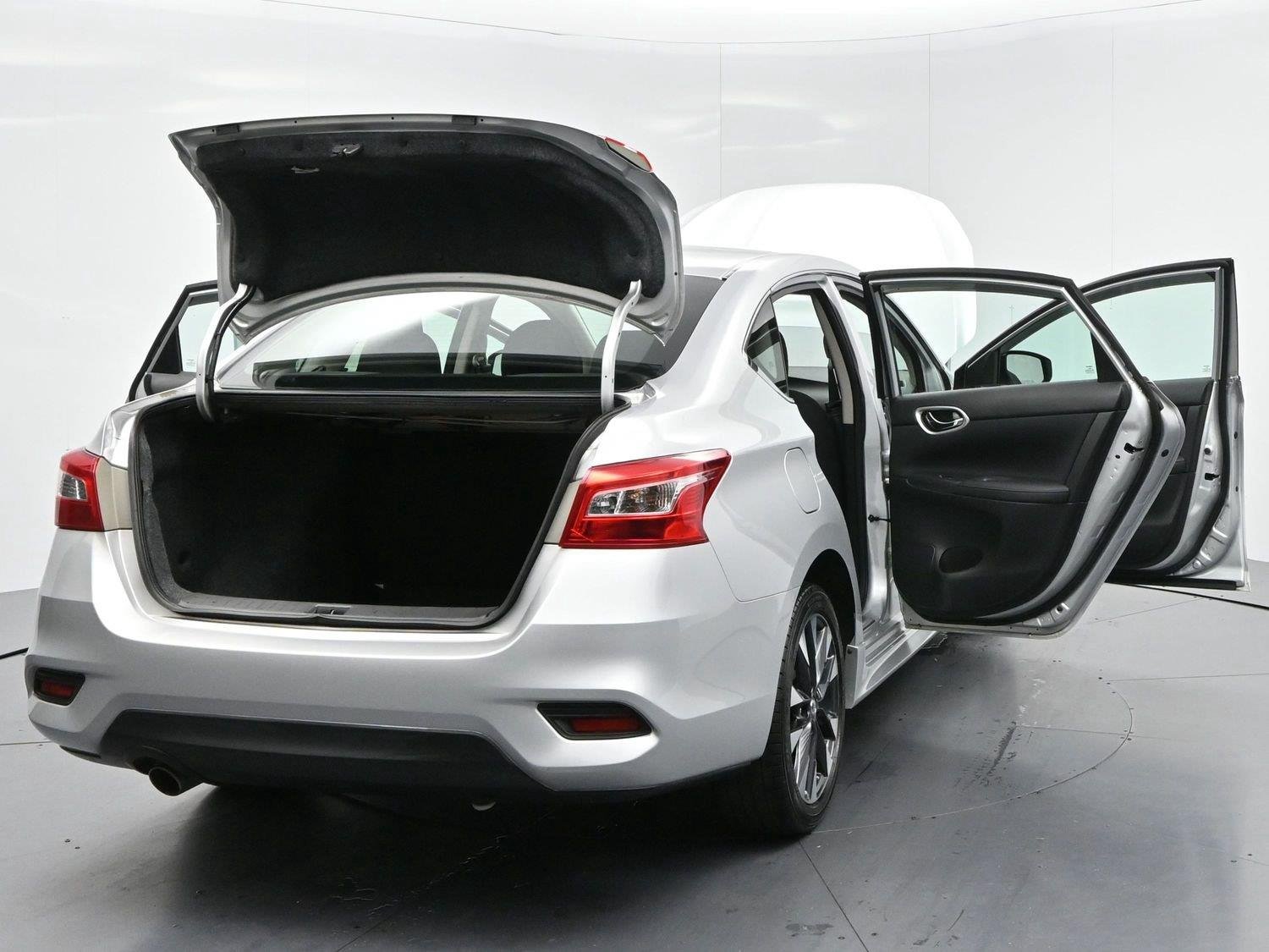 Used 2017 Brilliant Silver Nissan SR Turbo image 43