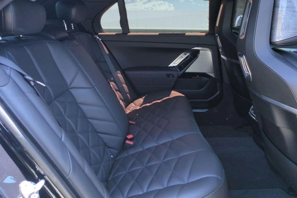 2023 BMW 7 Series 740i - Photo 18