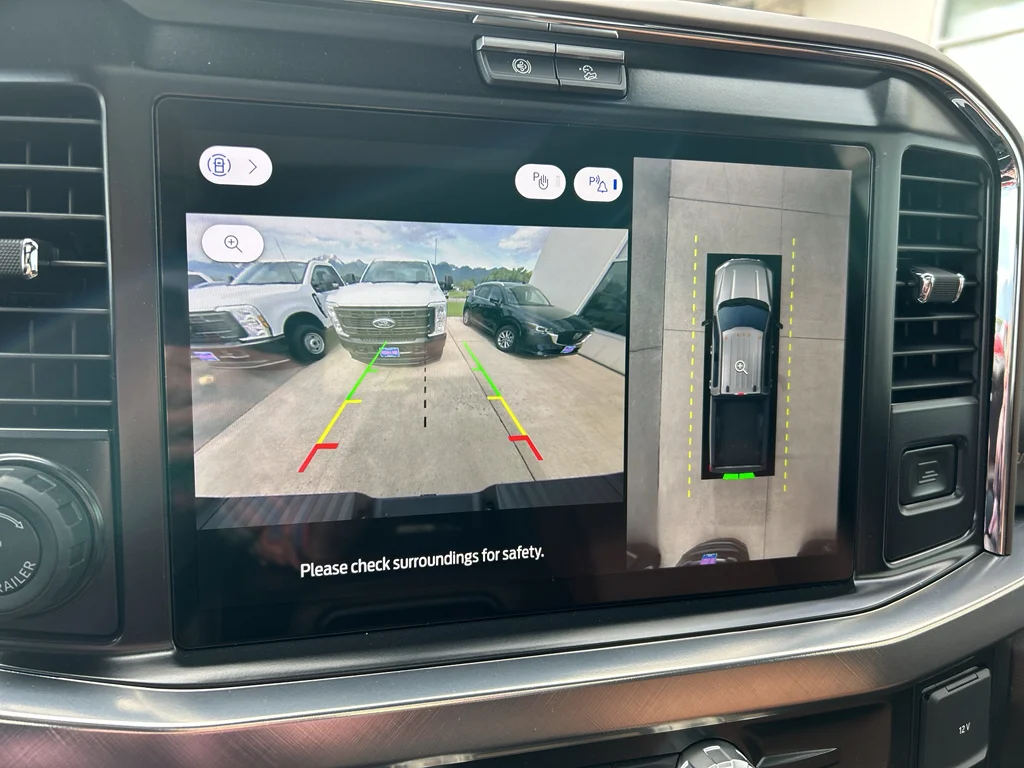 New 2026 Star White Metallic Tri-Coat Ford F-350® King Ranch® image 17