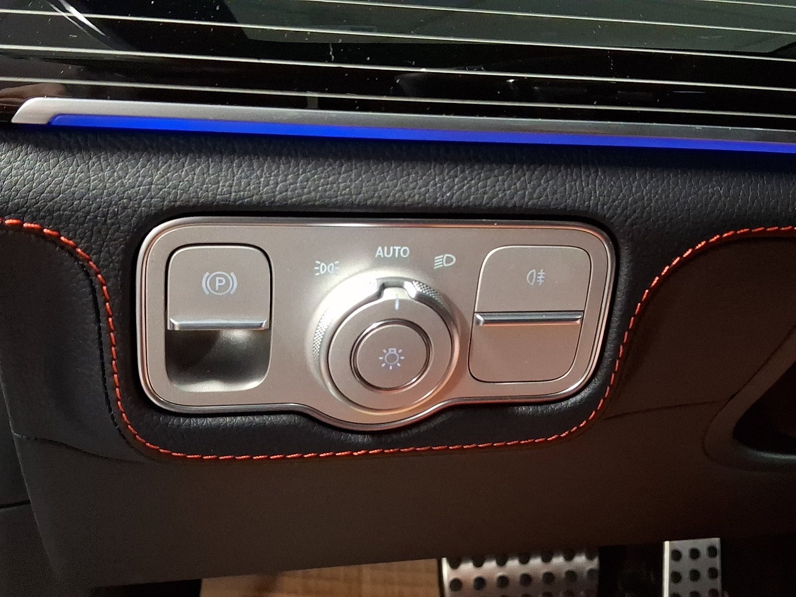 New 2027 Polar White Mercedes-Benz AMG® GLE 53e 4MATIC+ Coupe image 40