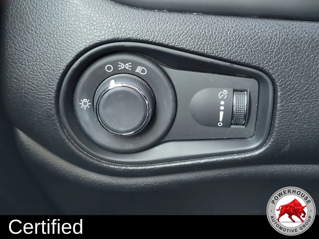 Used 2020 Blue Jeep Sport image 27