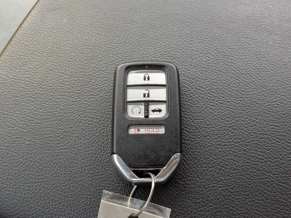 Used 2020  Honda Sport image 30