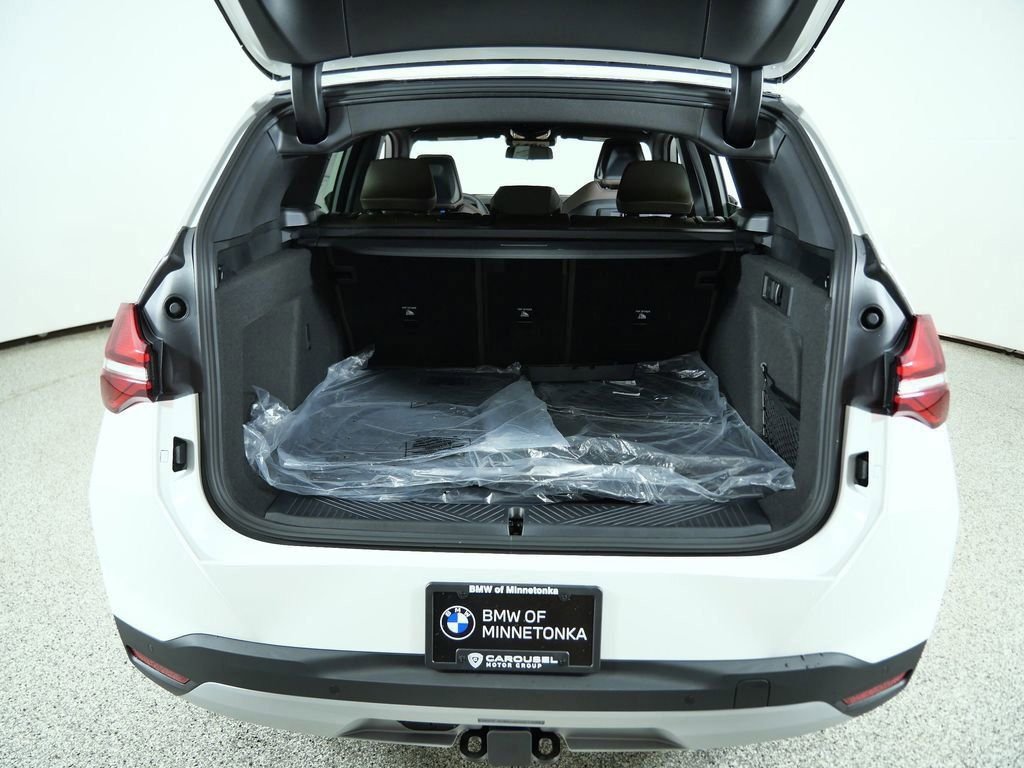 Used 2026 Alpine White BMW 30 xDrive image 14