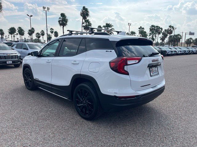 Used 2023 SUMMIT WHITE GMC SLE image 5