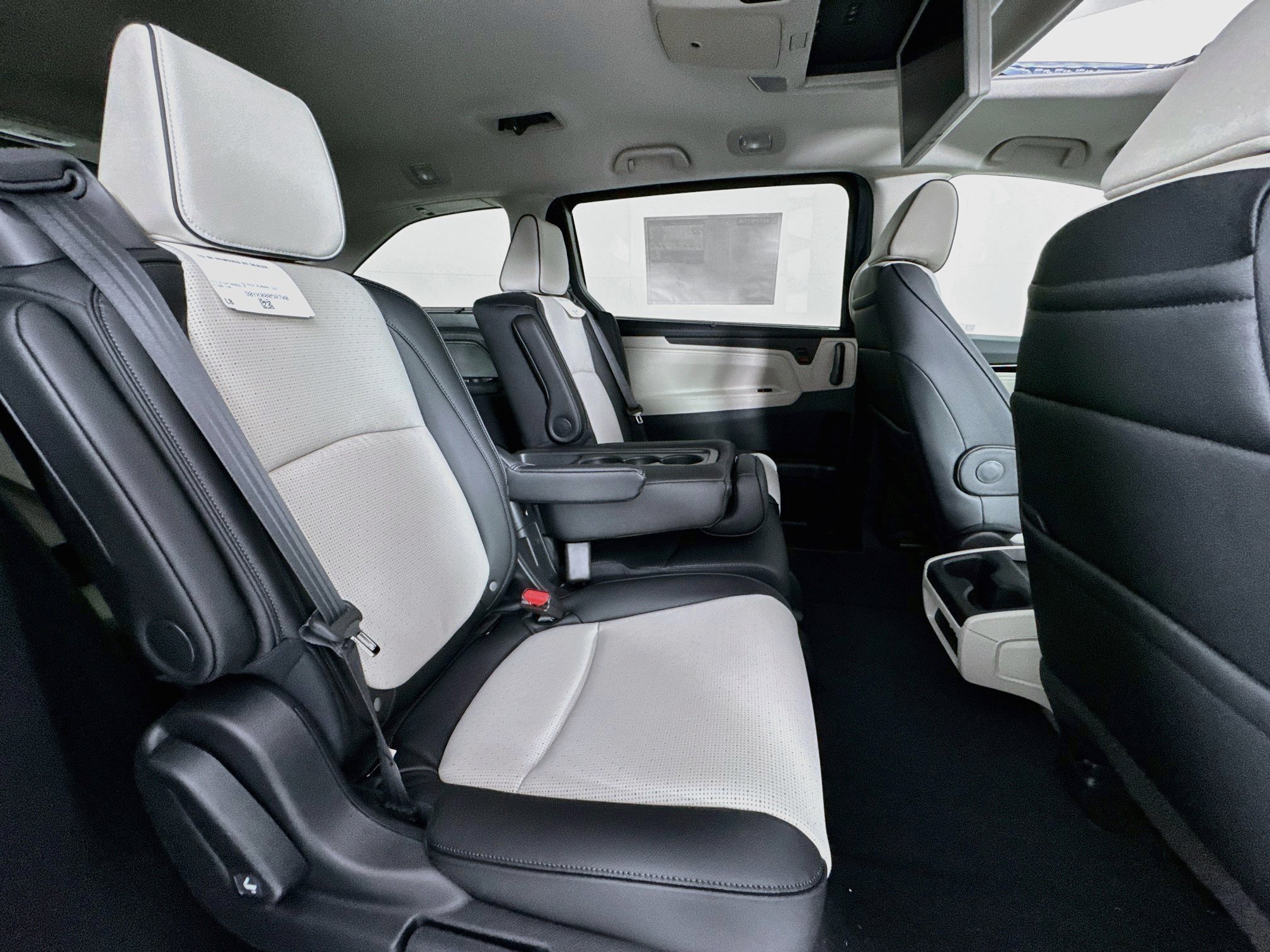 2026 Honda Odyssey Elite - Photo 84