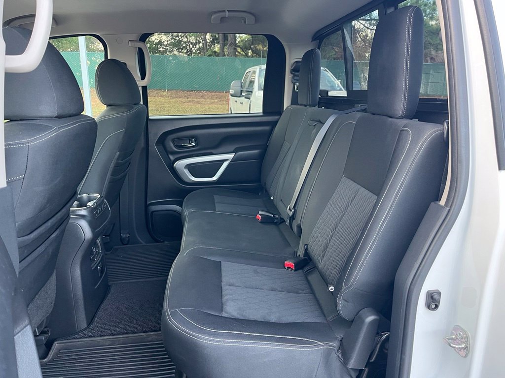 Used 2018 Glacier White Nissan SV image 12