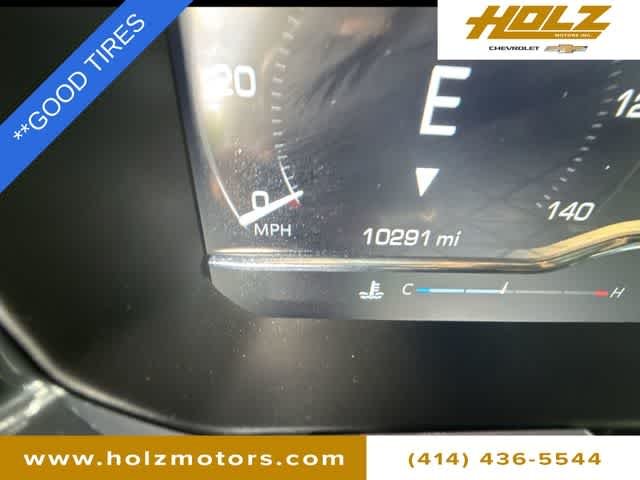 Certified Used 2025 Sterling Metallic GMC Elevation image 13
