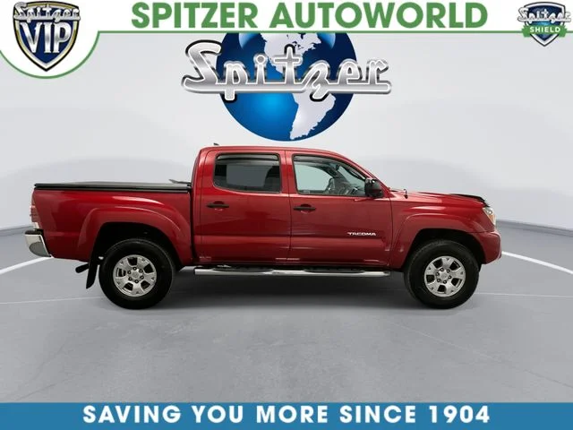 Used 2015 Red Toyota Base image 11