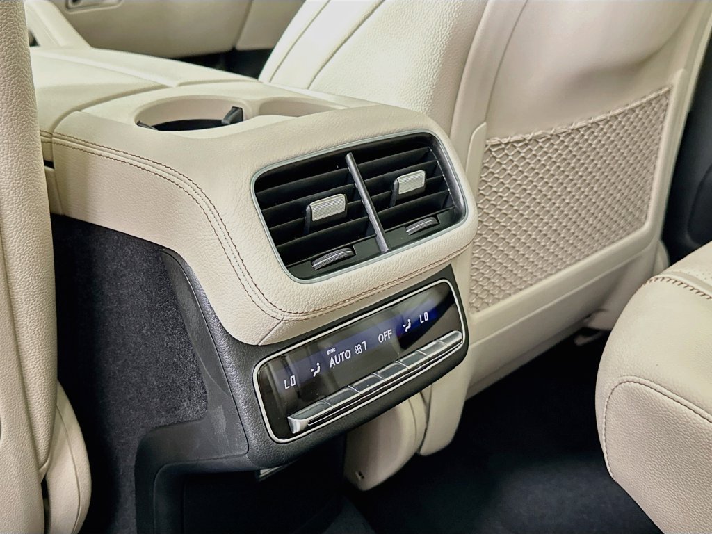 New 2027 Polar White Mercedes-Benz GLS 450 image 60