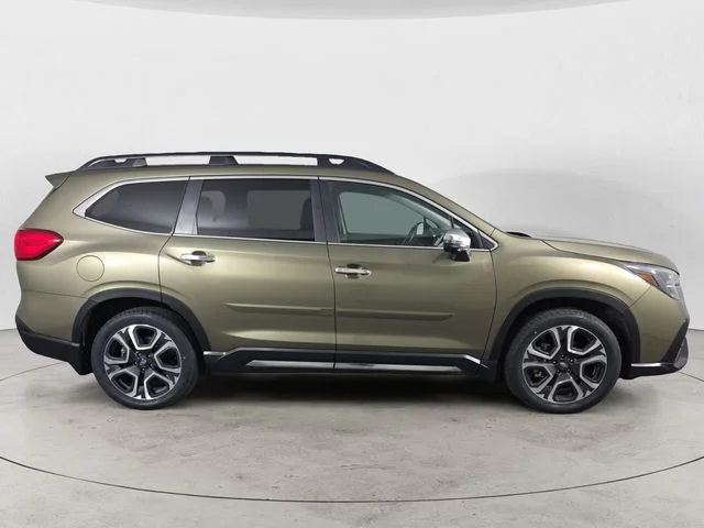 Used 2023 Green Metallic Subaru Touring image 4