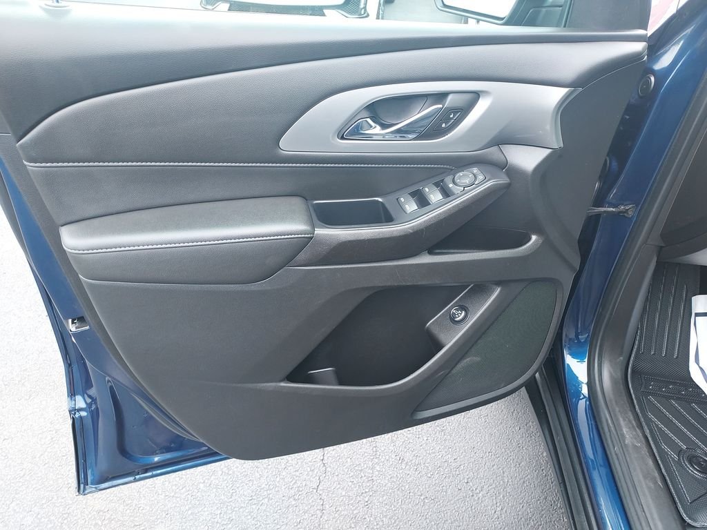 Used 2022 Blue Chevrolet LT image 12