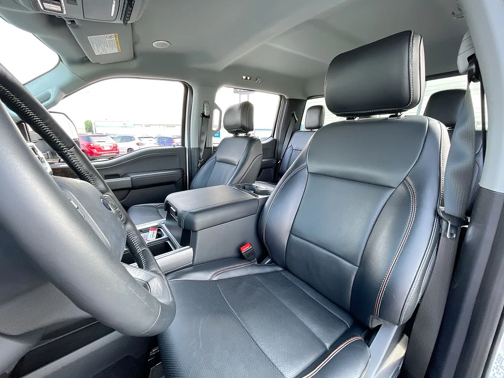 Used 2024 WHITE Ford Lariat image 19